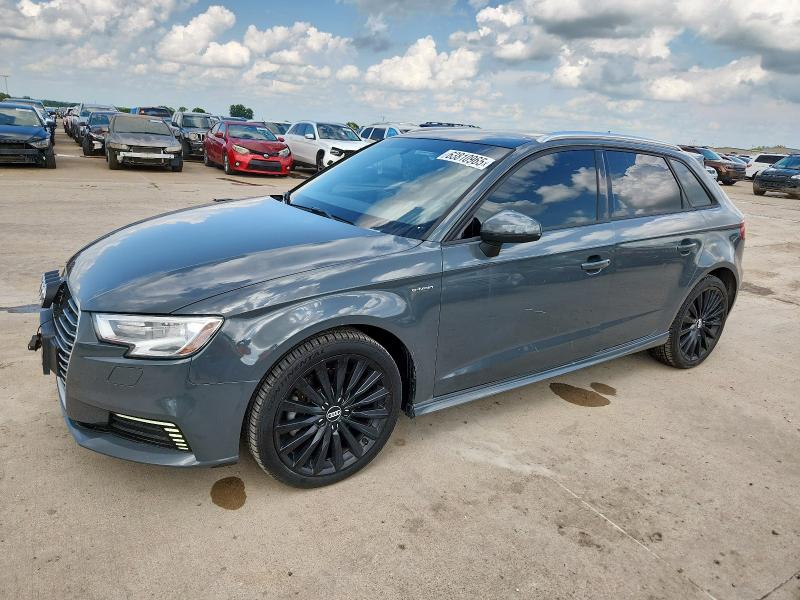 Hatchbacks AUDI A3 2017 Szary