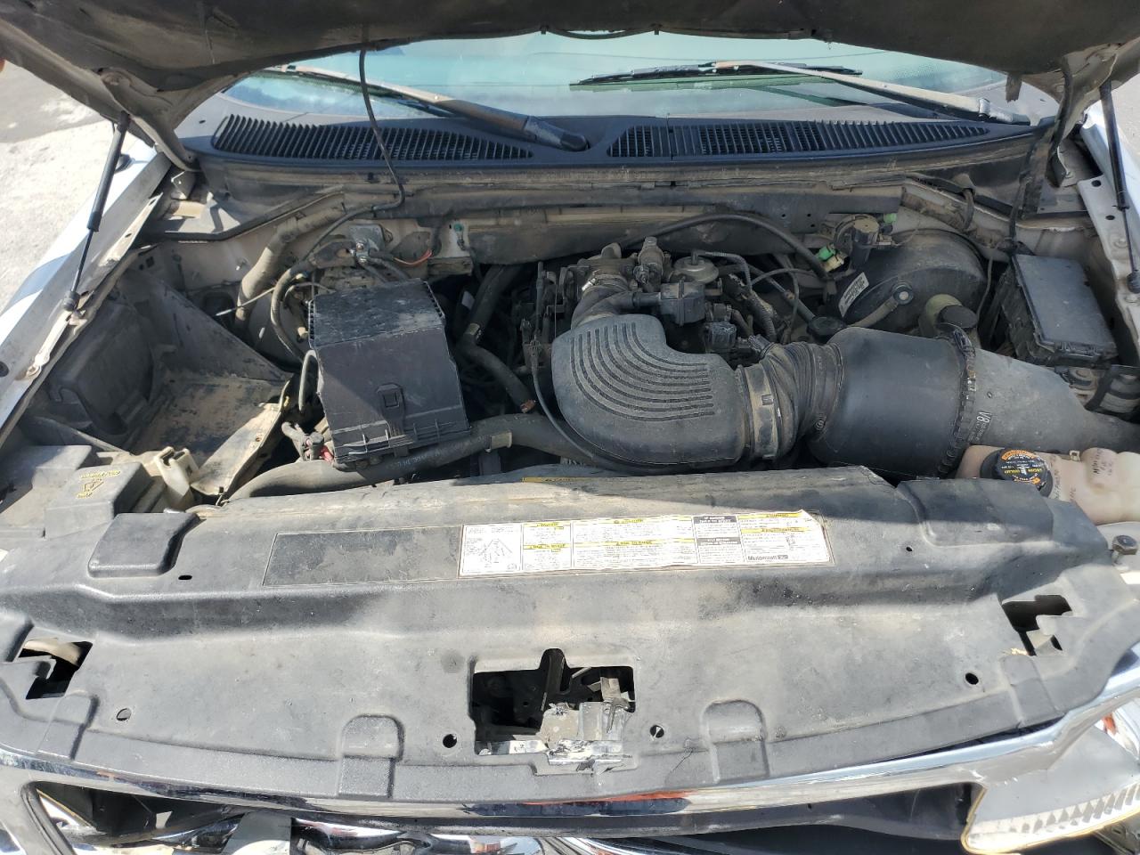 2000 Ford F150 VIN: 1FTRX17W3YKB40014 Lot: 63325265