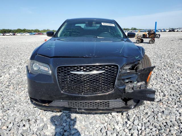  CHRYSLER 300 2019 Черный