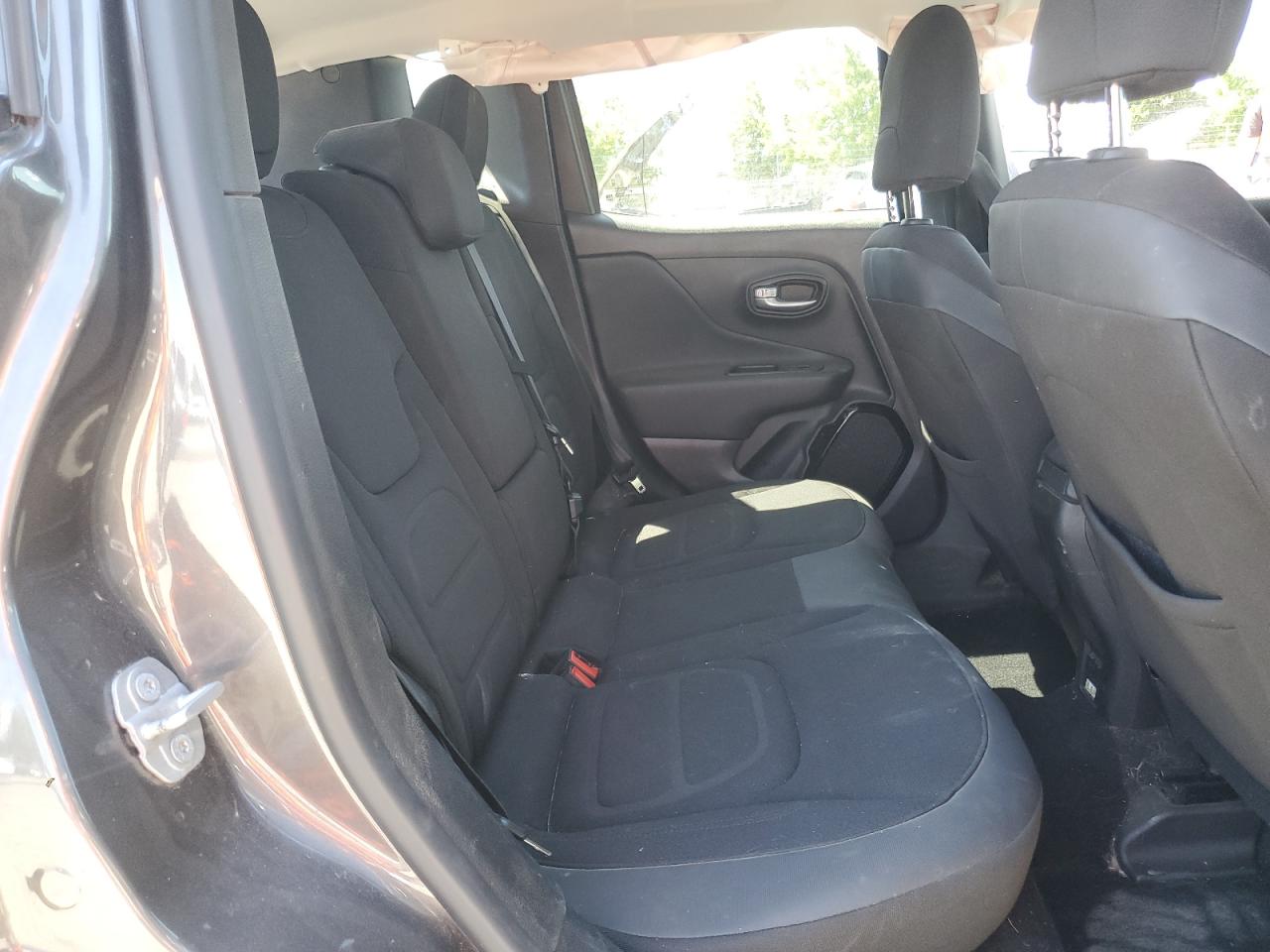 2017 Jeep Renegade Latitude VIN: ZACCJBBBXHPF79928 Lot: 63322235