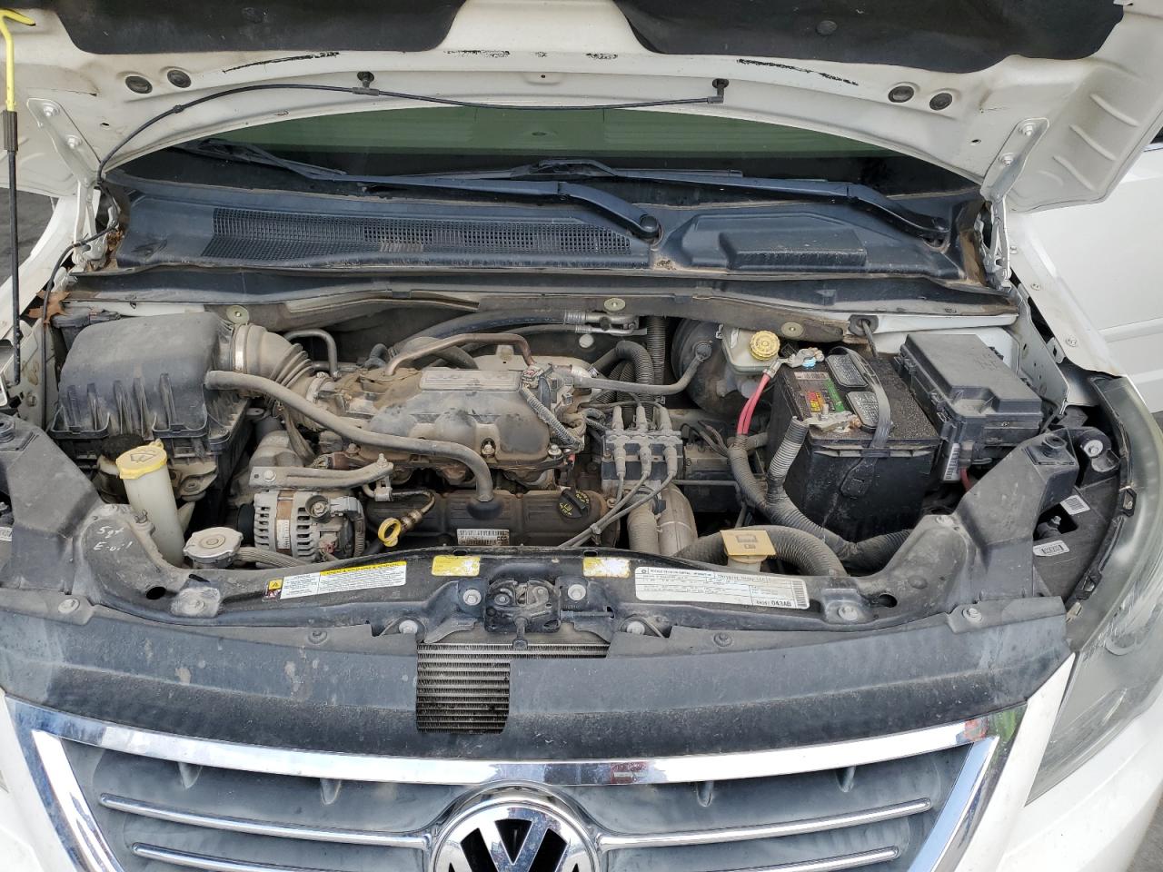 2010 Volkswagen Routan Se VIN: 2V4RW3D10AR294345 Lot: 64961955