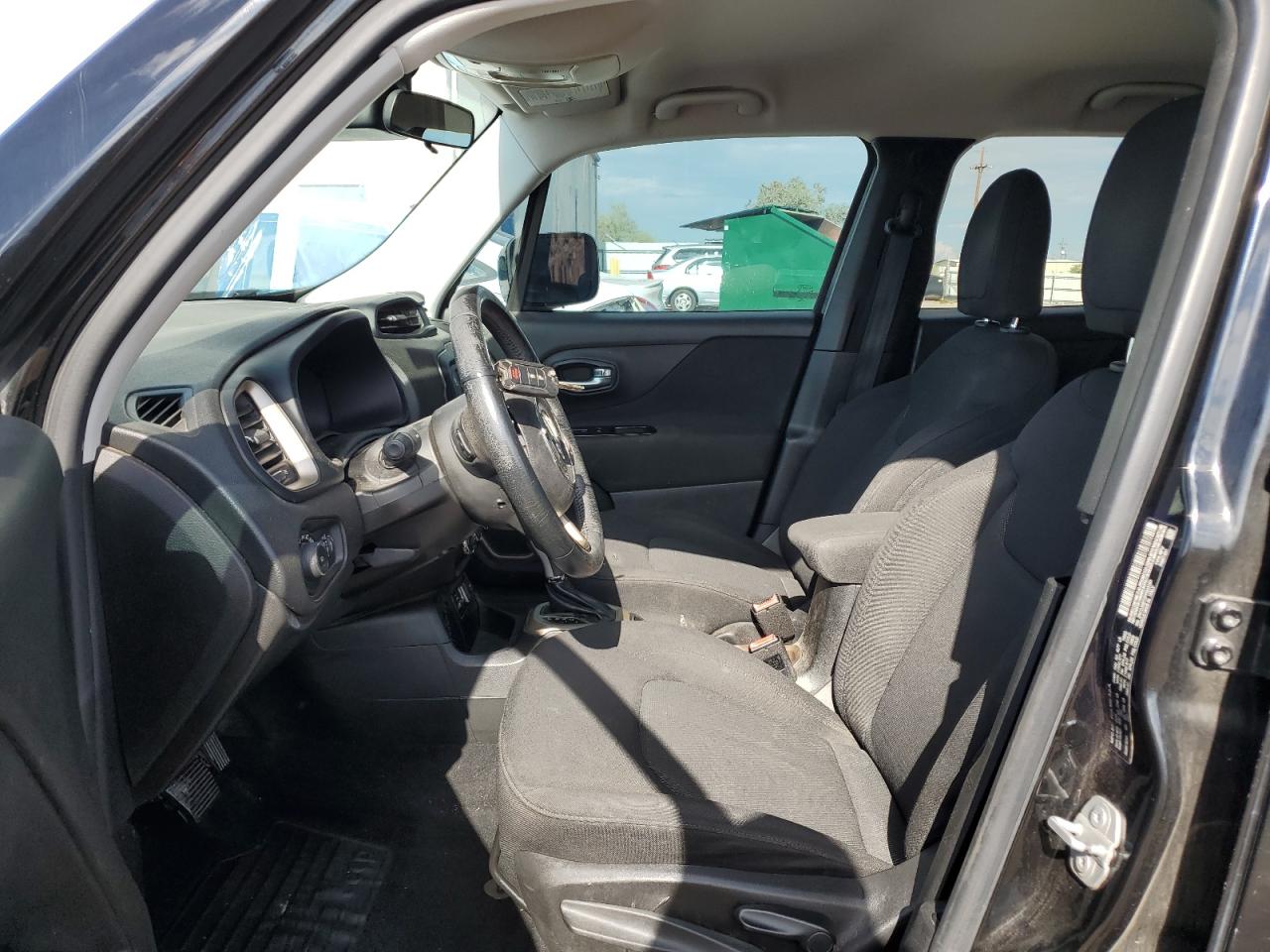 2015 Jeep Renegade Latitude VIN: ZACCJABT2FPB33191 Lot: 64861885