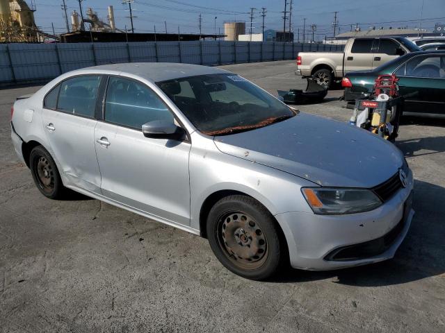 Sedans VOLKSWAGEN JETTA 2014 Silver