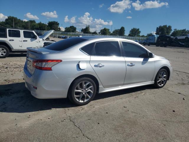 Sedans NISSAN SENTRA 2015 Srebrny
