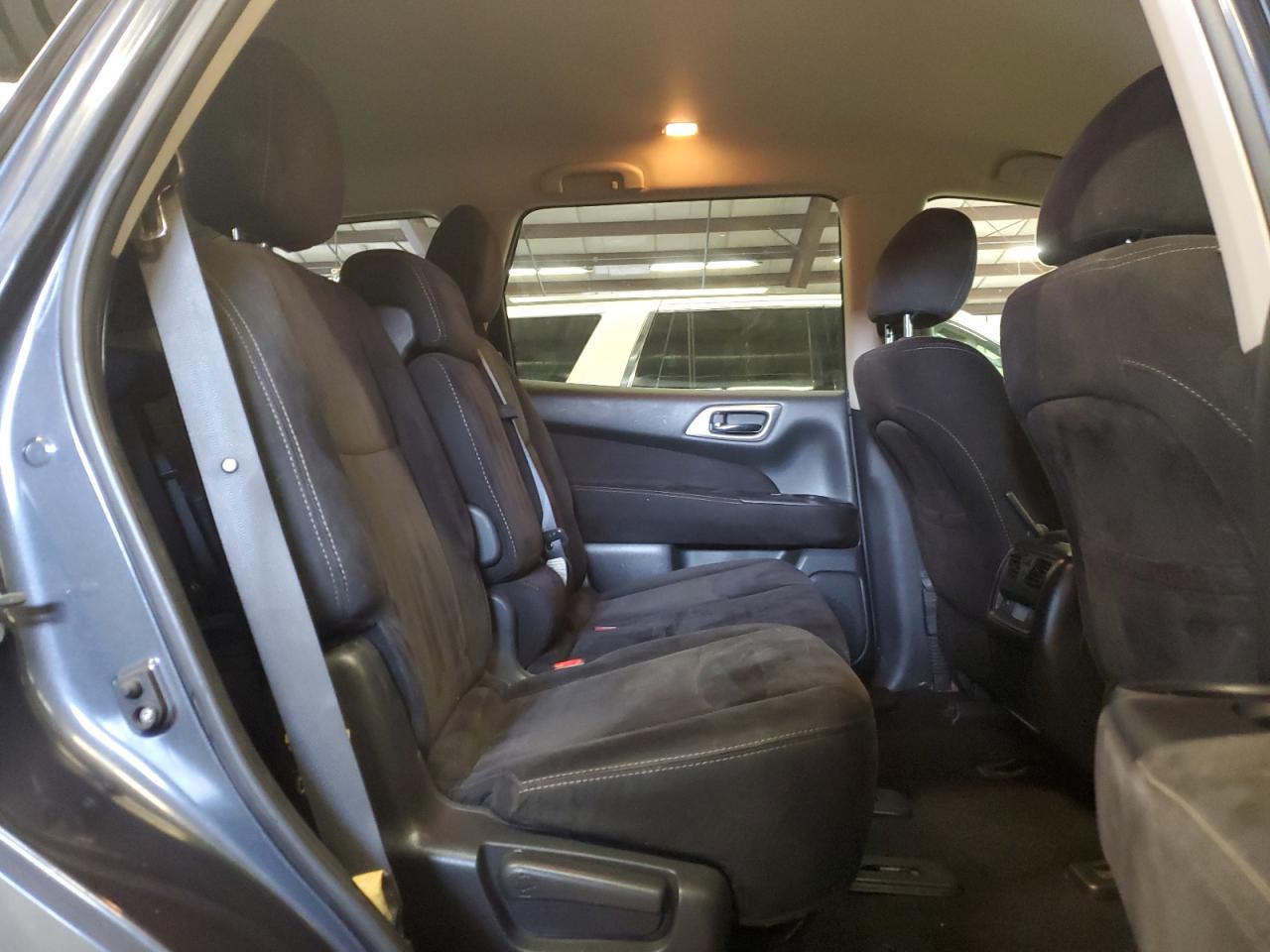 2014 Nissan Pathfinder S VIN: 5N1AR2MN4EC686153 Lot: 65352355
