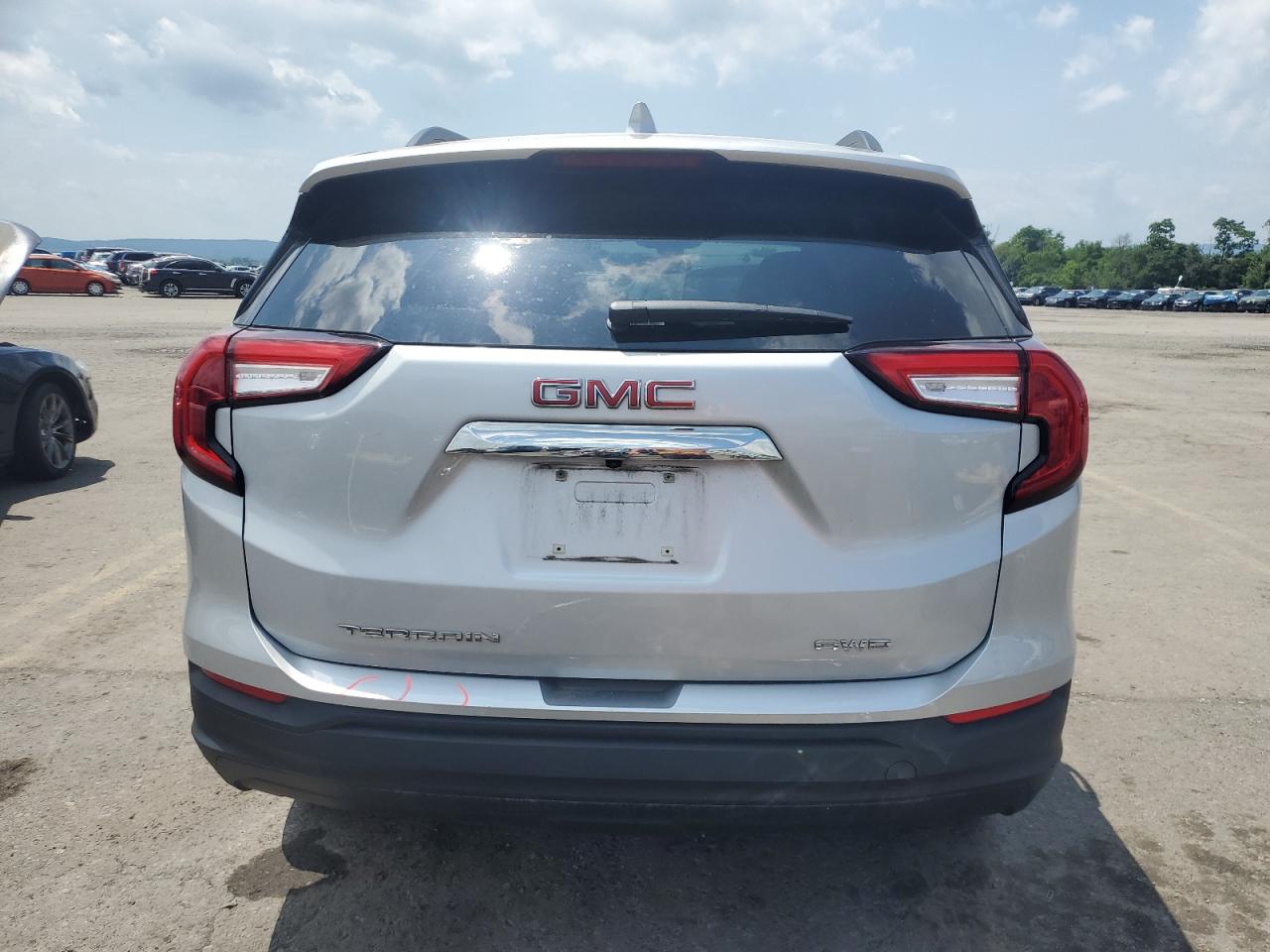 2022 GMC Terrain Sle VIN: 3GKALTEV2NL205657 Lot: 65152735