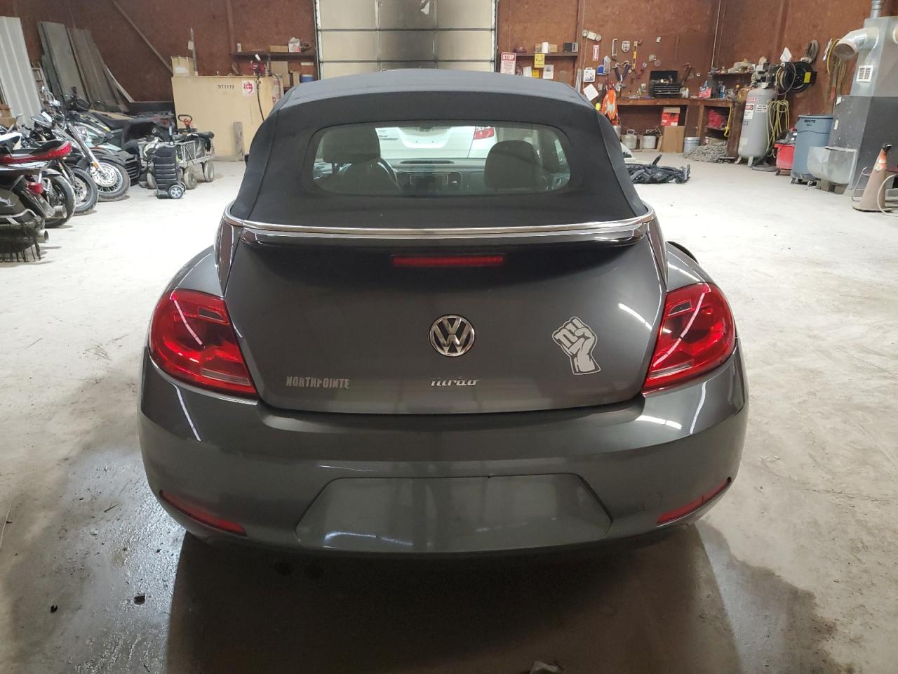 2016 Volkswagen Beetle S/Se VIN: 3VW517AT1GM806275 Lot: 63319925