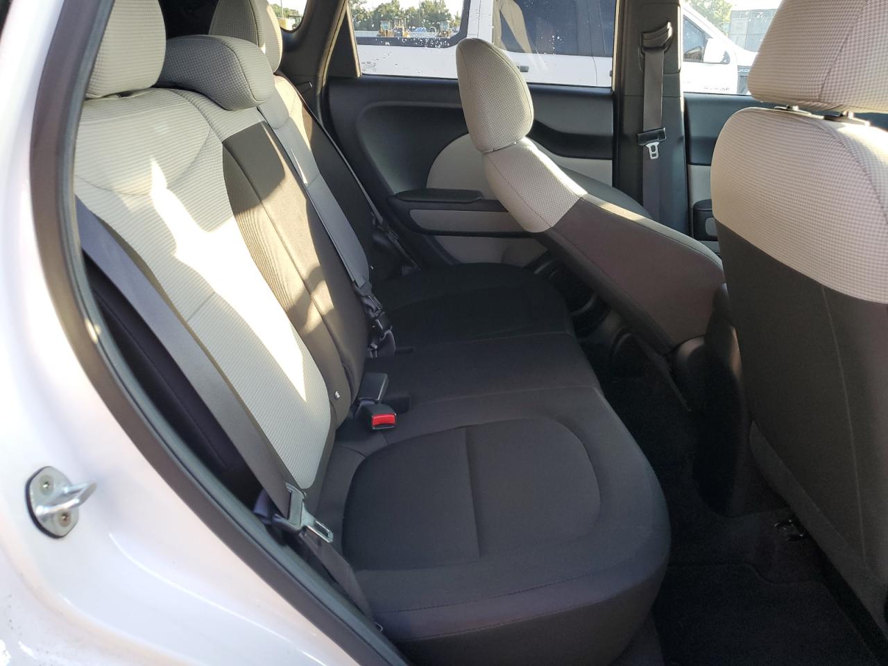 kndjn2a20g7334936 KNDJN2A20G7334936 2016 Kia Soul
