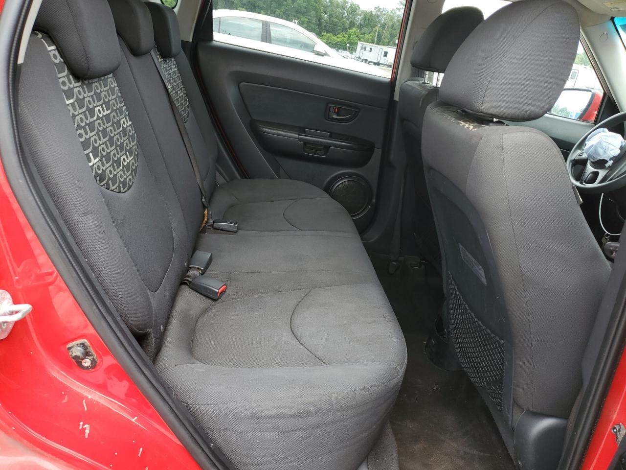 2010 Kia Soul + VIN: KNDJT2A27A7168542 Lot: 63043855