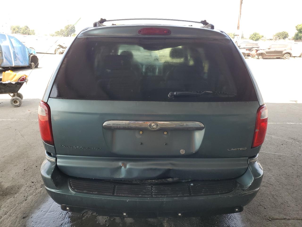 2005 Chrysler Town & Country Limited VIN: 2C4GP64L65R433546 Lot: 64331105