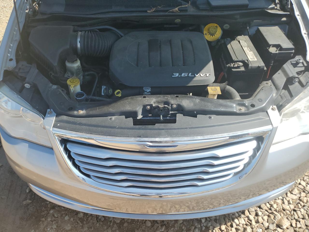 2015 Chrysler Town & Country Touring VIN: 2C4RC1BG1FR564916 Lot: 64657985