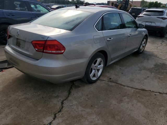  VOLKSWAGEN PASSAT 2014 Srebrny