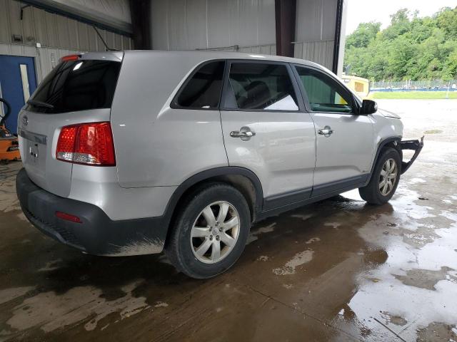  KIA SORENTO 2013 Серебристый