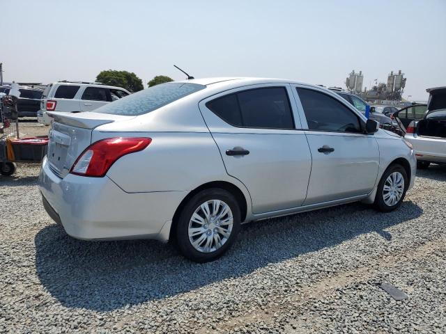 NISSAN VERSA 2016 Srebrny