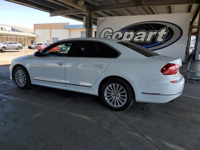  VOLKSWAGEN PASSAT 2016 Biały