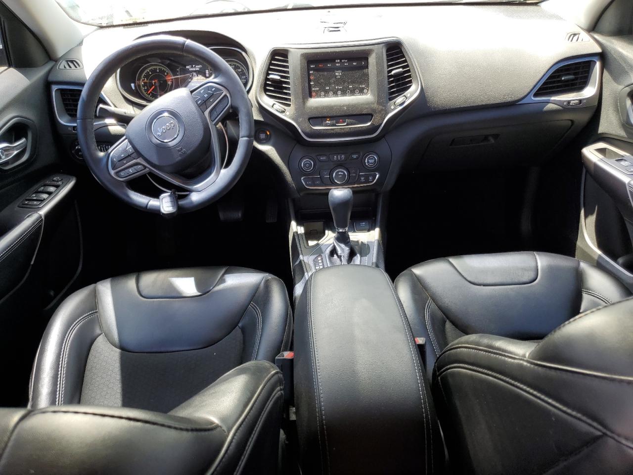 2019 Jeep Cherokee Latitude Plus VIN: 1C4PJLLB4KD324543 Lot: 64141045