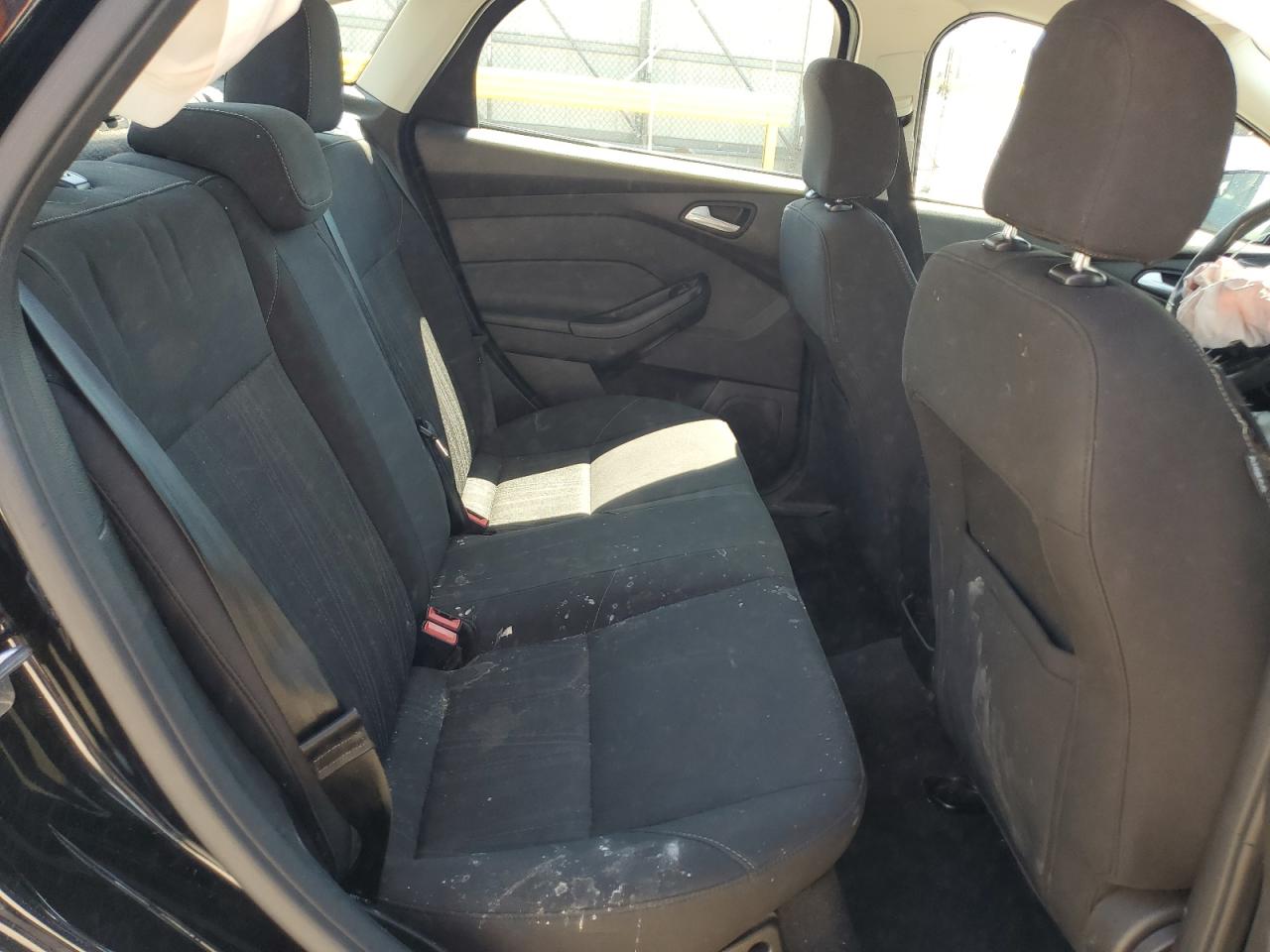 2016 Ford Focus Se VIN: 1FADP3F26GL394495 Lot: 63324225