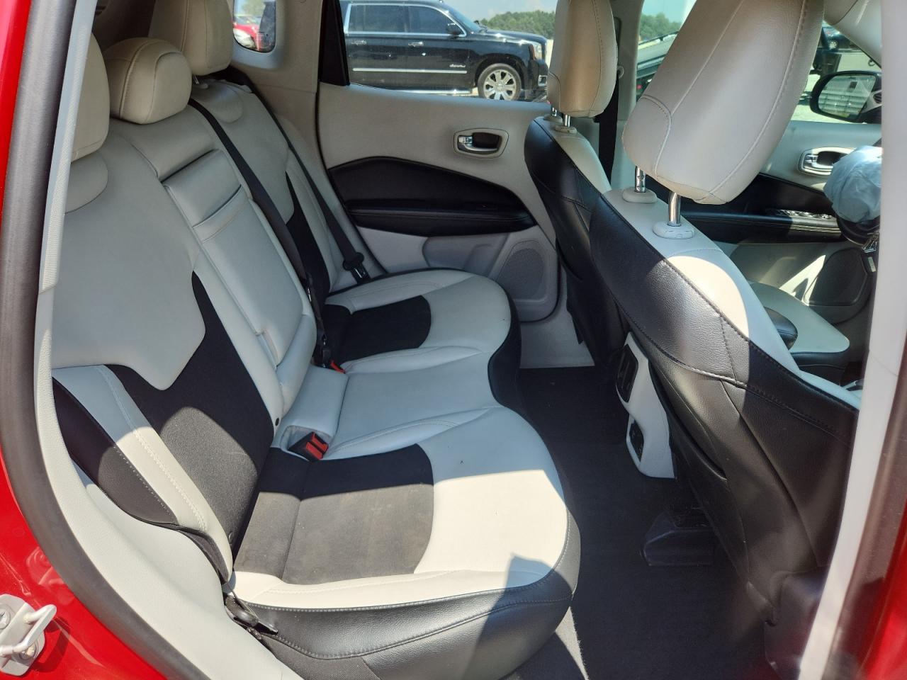 2019 Jeep Compass Latitude VIN: 3C4NJCBB7KT636407 Lot: 64119685