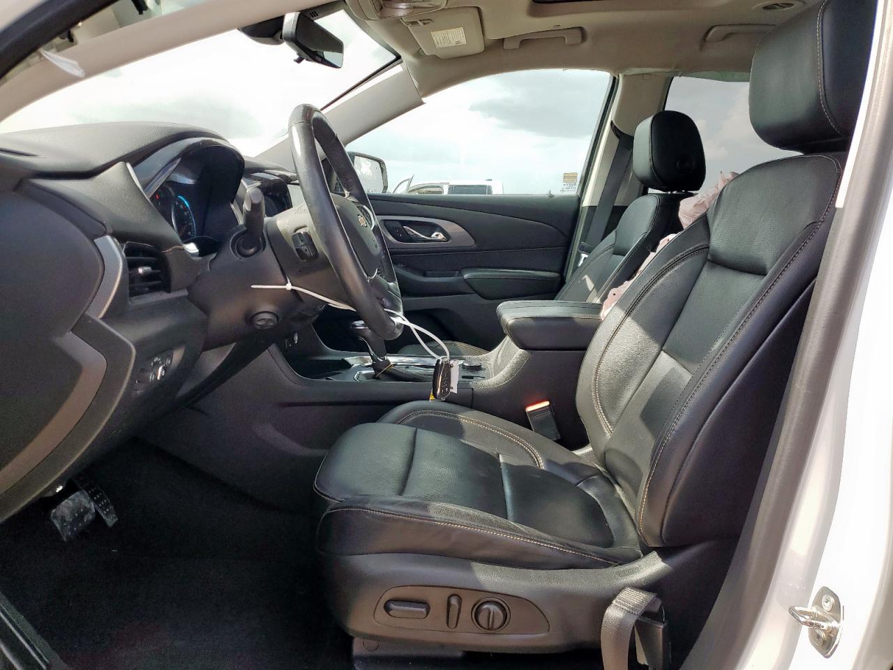 2018 Chevrolet Traverse Premier VIN: 1GNERKKW2JJ274179 Lot: 65075625
