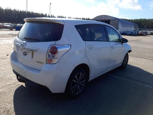 2013 TOYOTA VERSO ICON