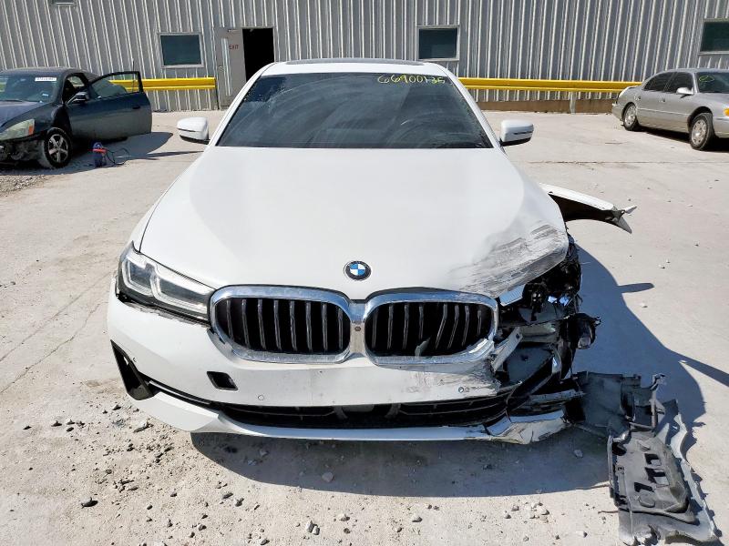  BMW 5 SERIES 2021 Белы
