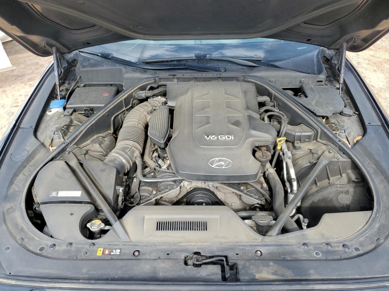 2015 Hyundai Genesis 3.8L VIN: KMHGN4JE3FU031466 Lot: 66723405