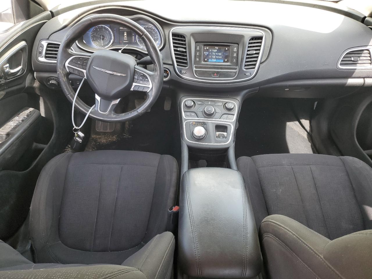2015 Chrysler 200 Limited VIN: 1C3CCCAB2FN649692 Lot: 63336765