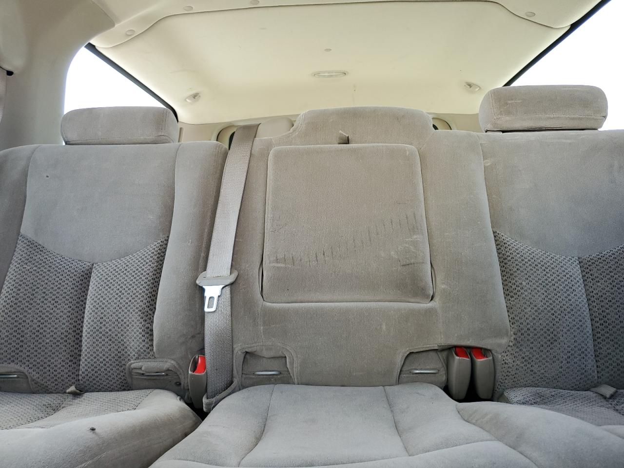 2005 Chevrolet Suburban K1500 VIN: 1GNFK16Z55J218718 Lot: 64479405