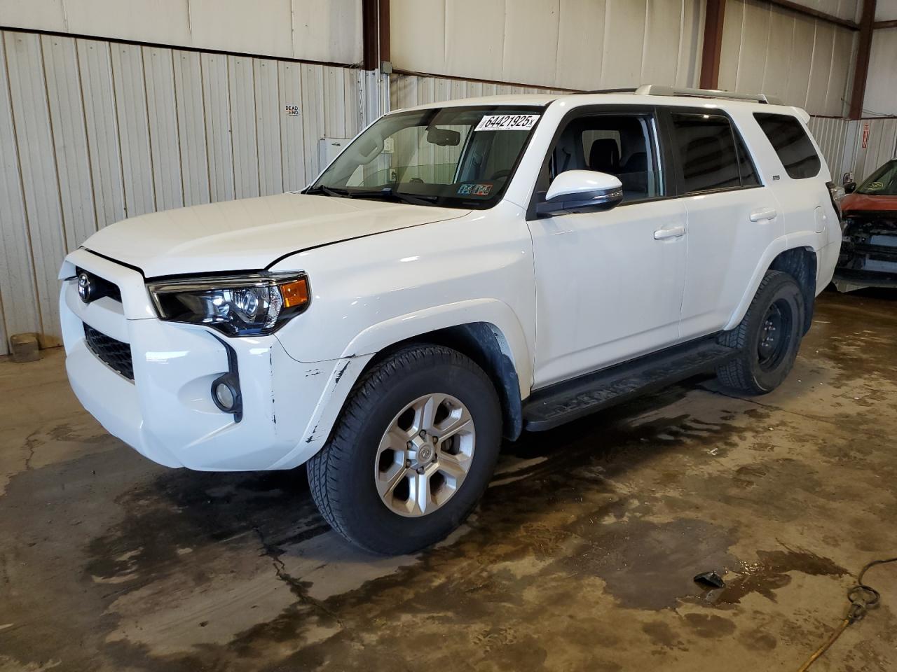 2018 Toyota 4Runner Sr5/Sr5 Premium white null gas JTEBU5JR9J5558999 photo #1