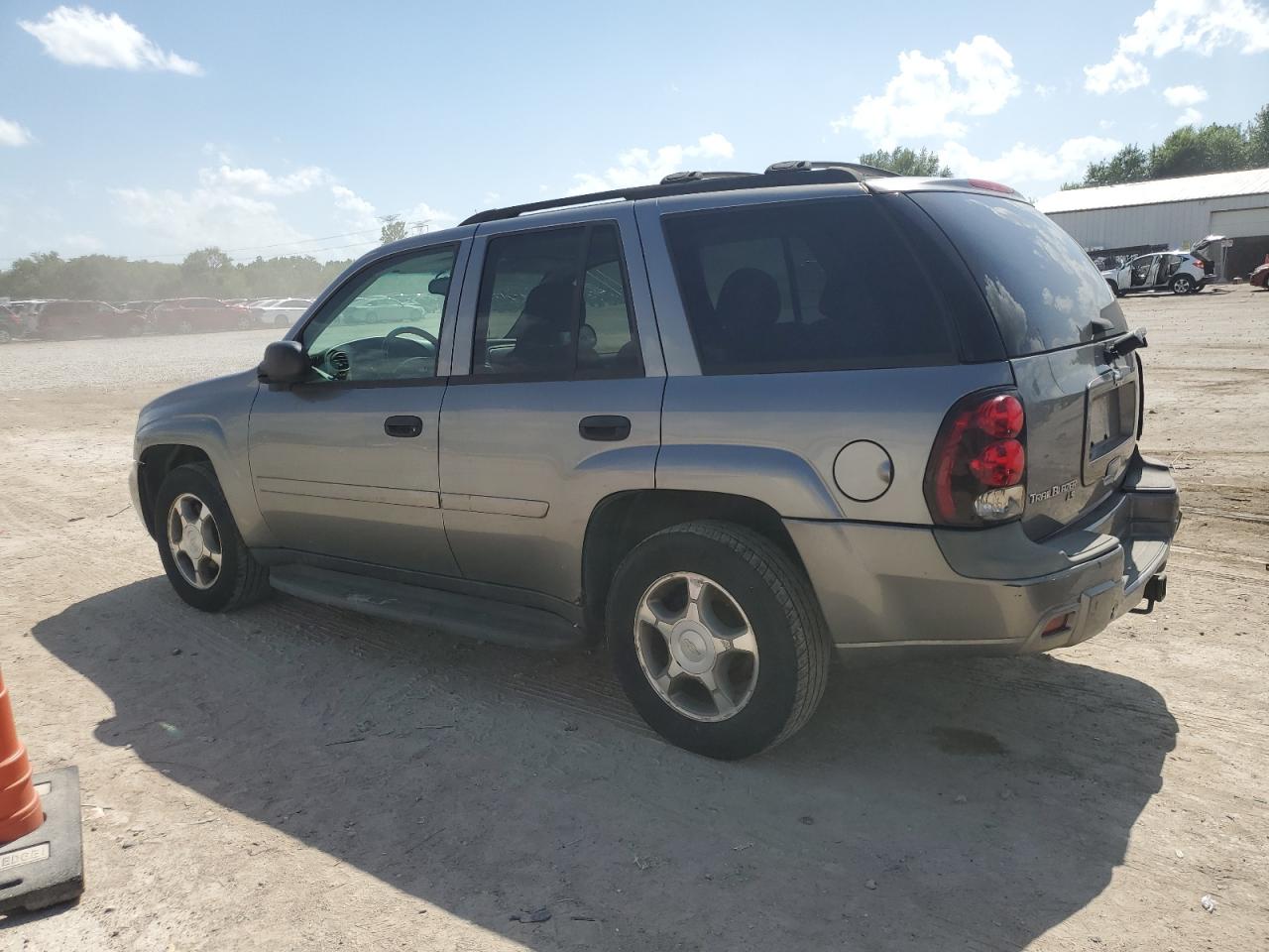 1gndt13s282259320 1GNDT13S282259320 2008 Chevrolet Trailblazer Ls