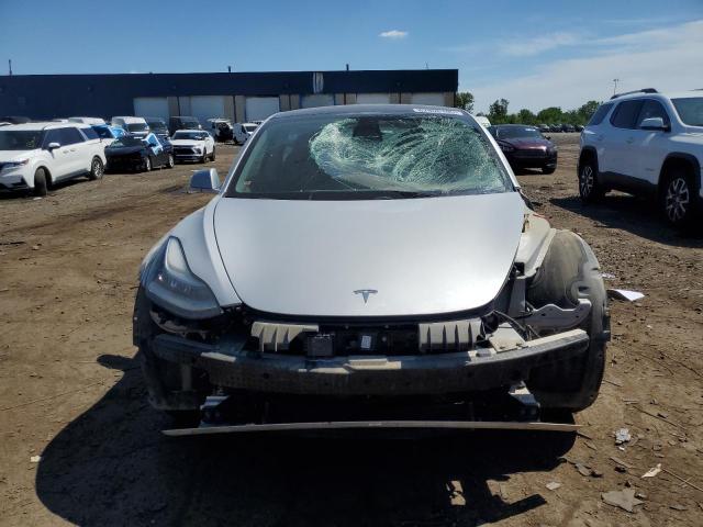  TESLA MODEL 3 2018 Srebrny