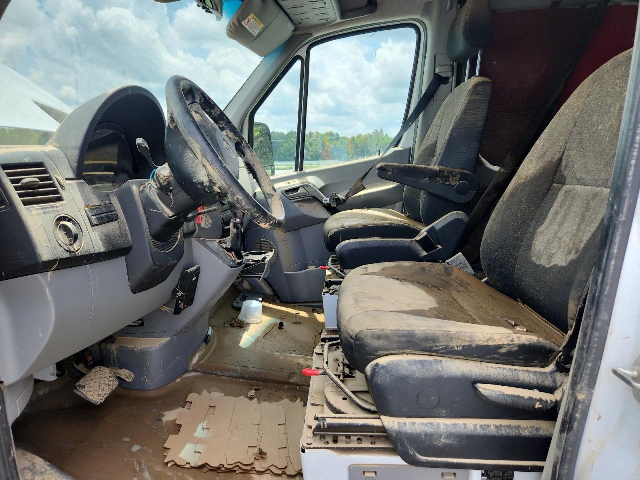 2014 Mercedes-Benz Sprinter 2500 VIN: WD3PE7DC0E5843990 Lot: 64412605