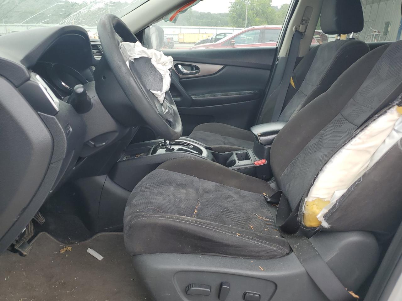 2015 Nissan Rogue S VIN: KNMAT2MT2FP558573 Lot: 63077475