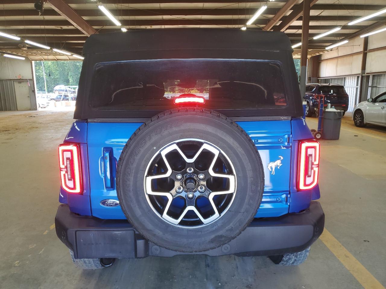 2023 Ford Bronco Base VIN: 1FMEE5DP2PLB16154 Lot: 63138085