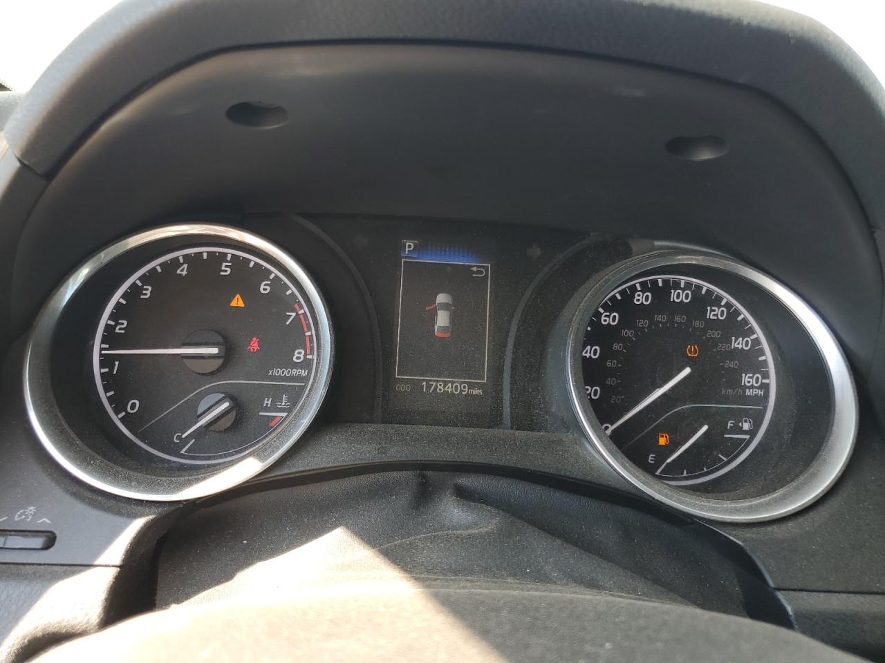 2018 Toyota Camry L VIN: 4T1B11HK1JU551139 Lot: 60458065