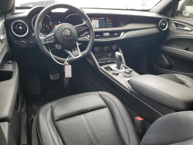  ALFA ROMEO STELVIO 2022 Srebrny