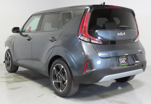  KIA SOUL 2023 Угольный