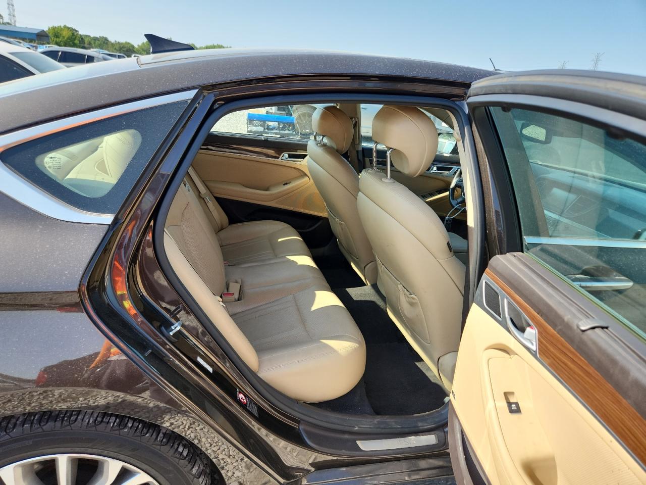 2017 Genesis G80 Base VIN: KMHGN4JE9HU203566 Lot: 66820395