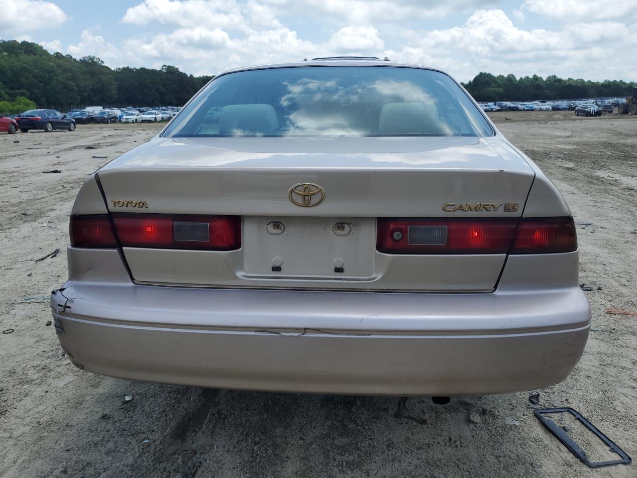 1999 Toyota Camry Le VIN: JT2BG22K4X0334324 Lot: 65176425