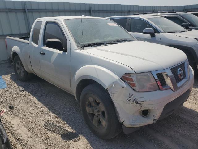 Пікапи NISSAN FRONTIER 2013 Білий
