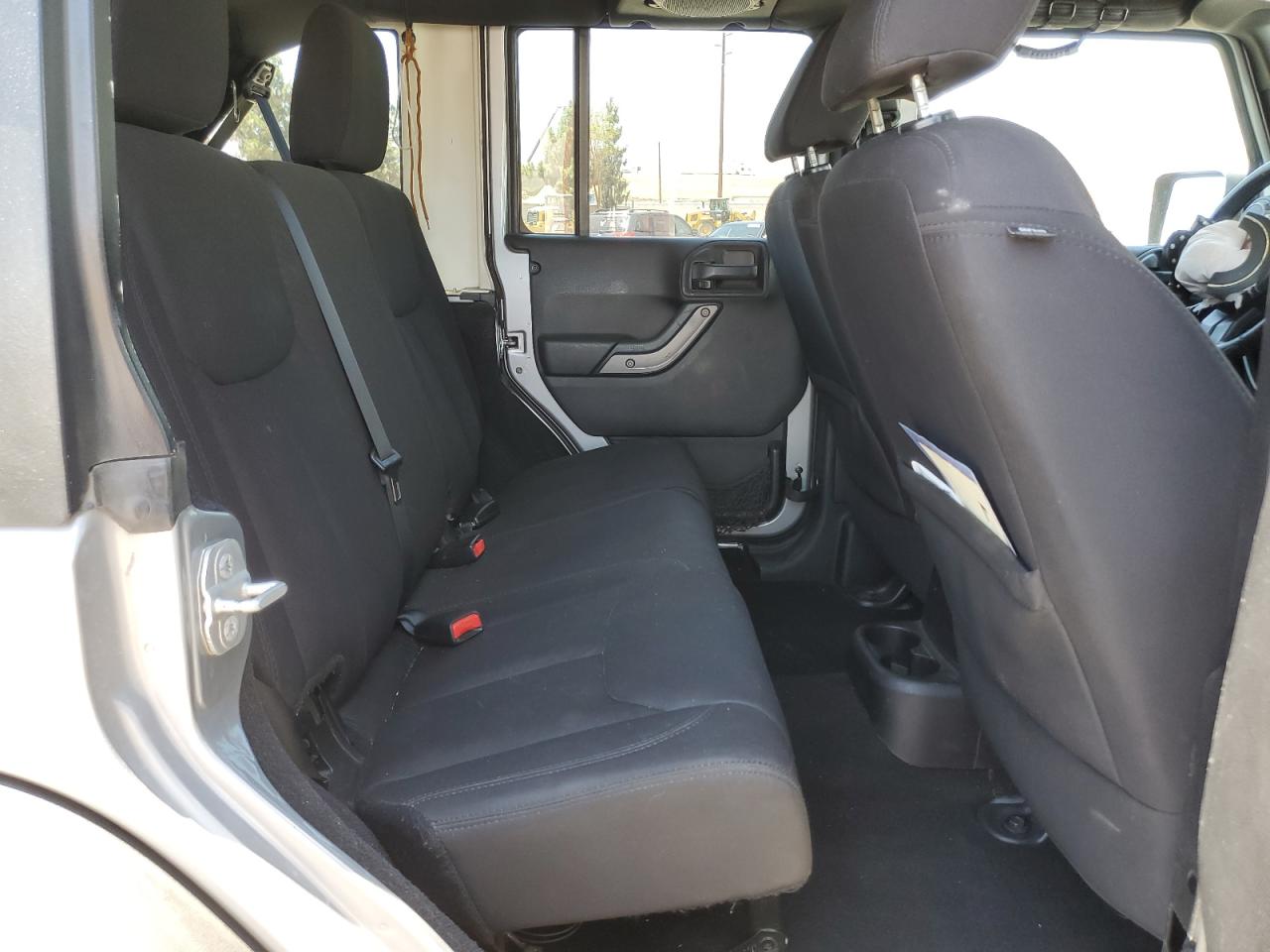 2014 Jeep Wrangler Unlimited Sport VIN: 1C4HJWDG1EL221302 Lot: 63331015