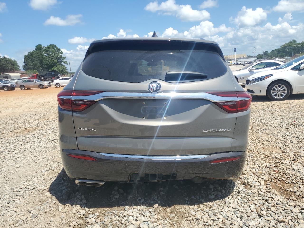 2018 Buick Enclave Essence VIN: 5GAERBKW5JJ140258 Lot: 65080635