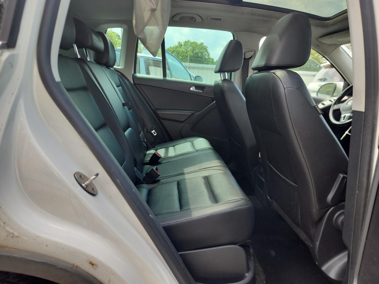 2012 Volkswagen Tiguan S VIN: WVGBV7AX6CW591205 Lot: 64301695