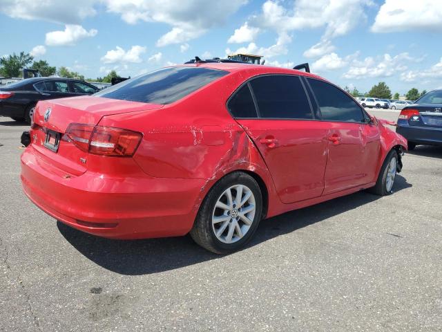 Sedans VOLKSWAGEN JETTA 2015 Czerwony