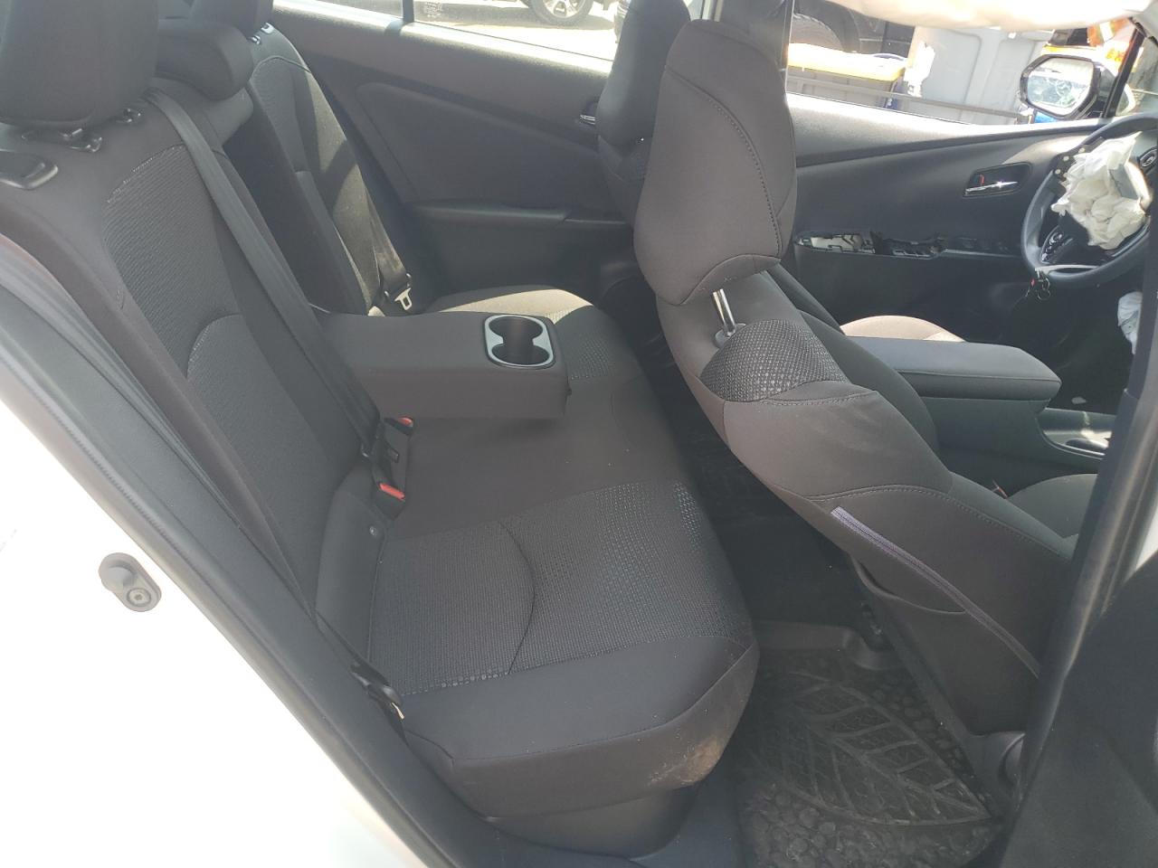2020 Toyota Prius Le VIN: JTDL9RFU5L3017235 Lot: 64452855
