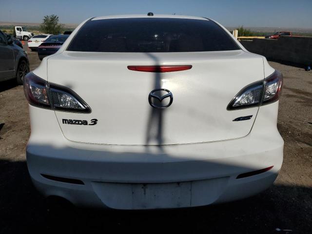 Sedans MAZDA 3 2012 White