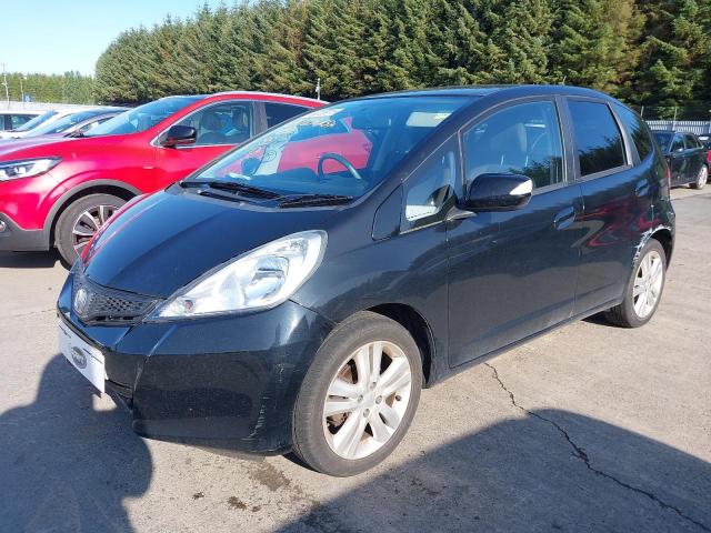 HONDA JAZZ ES + 2014