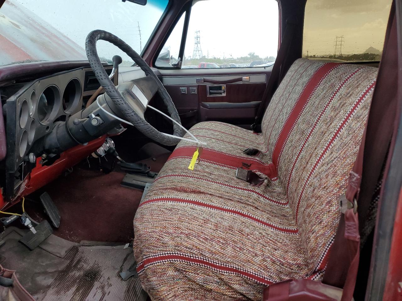 1987 Chevrolet Suburban V10 VIN: 1GNEV16K5HF122312 Lot: 63189075