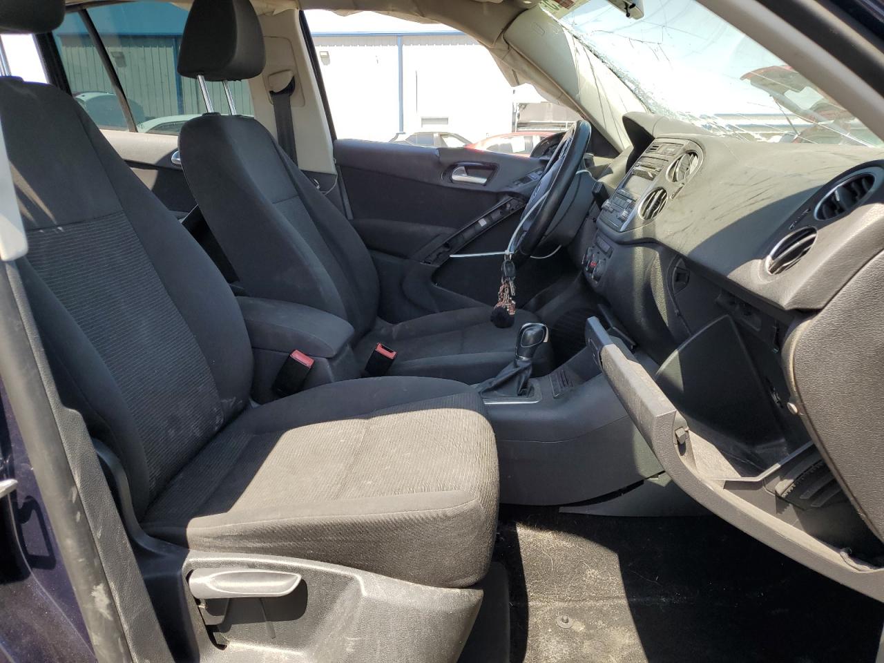 2013 Volkswagen Tiguan S VIN: WVGAV7AX7DW539644 Lot: 63844725