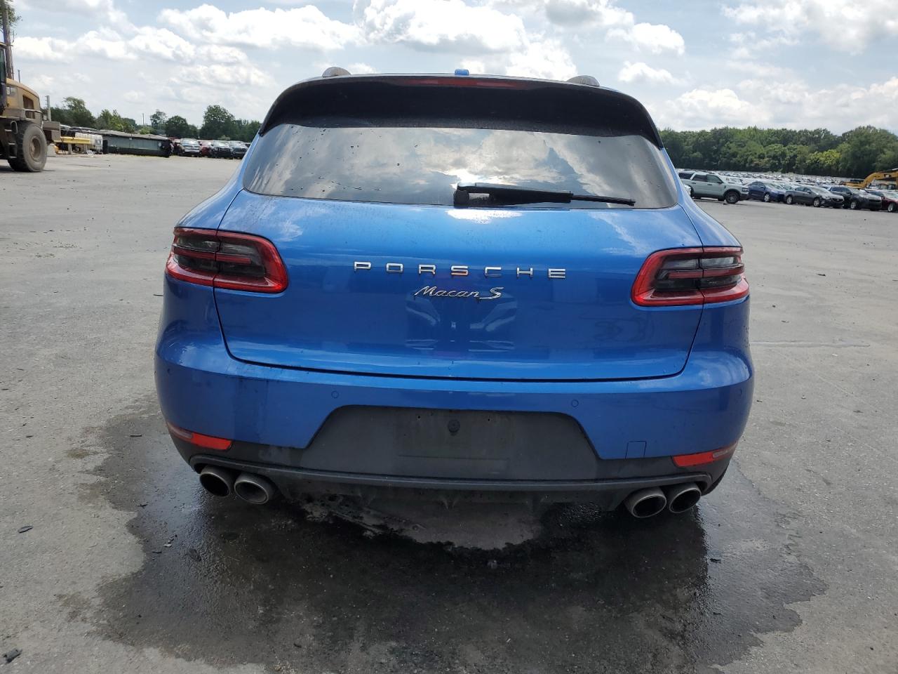 2015 Porsche Macan S VIN: WP1AB2A59FLB66334 Lot: 61255455